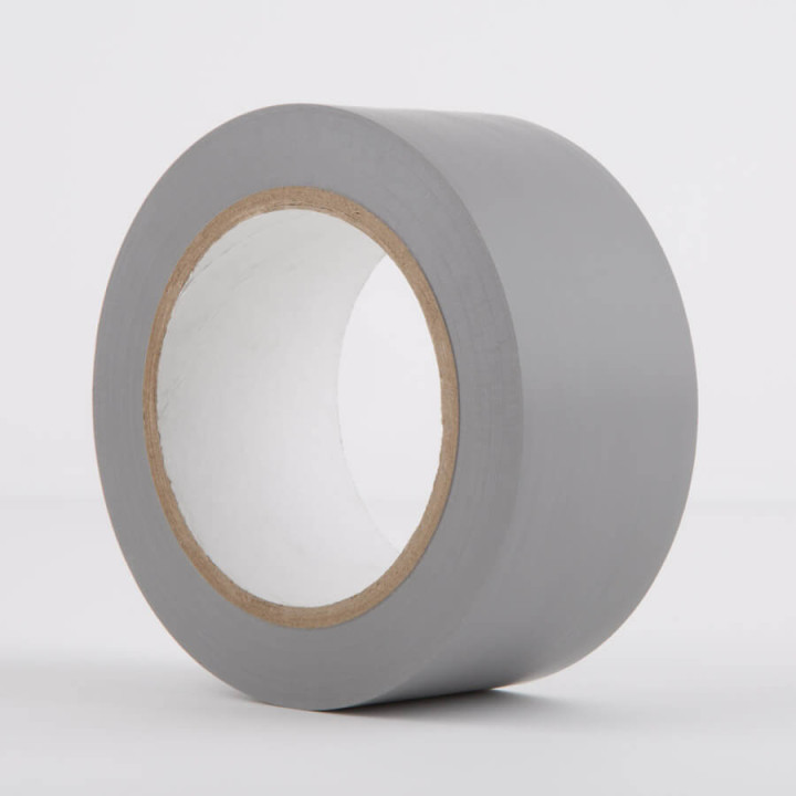 DANCEFLOOR-PVC-TAPE 50MM X 33M JUOSTA PILKA